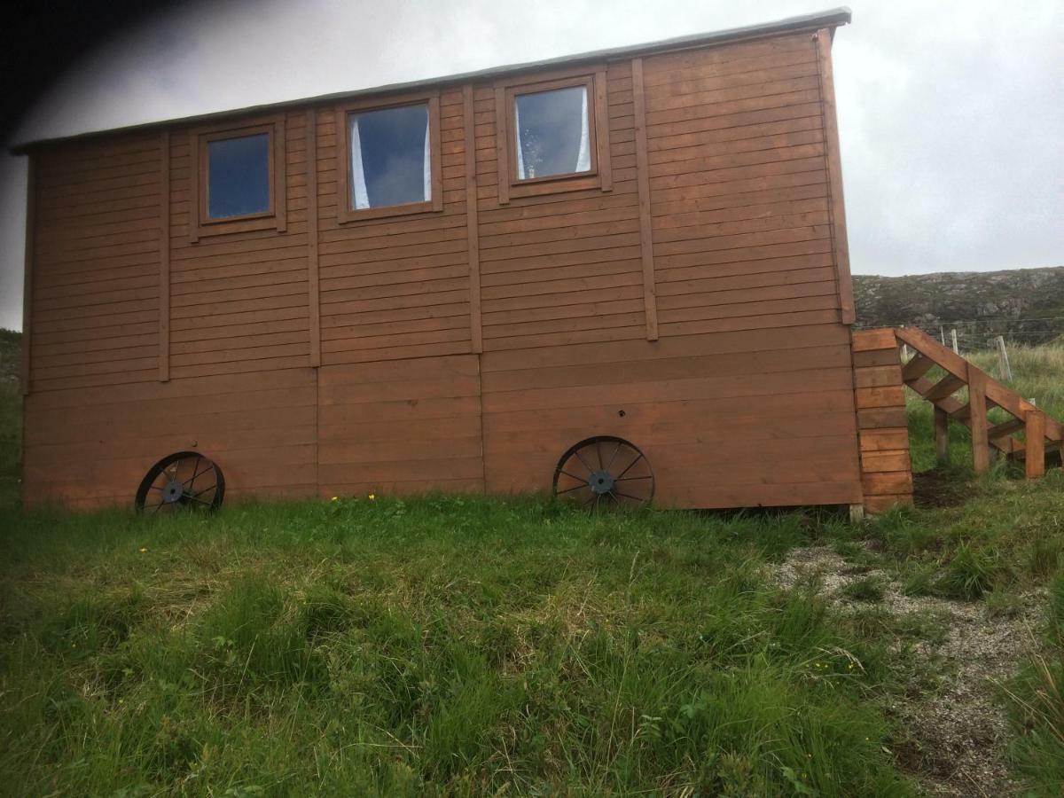 Eco Crofters Wagon By The Beach Oldshoremore Екстериор снимка